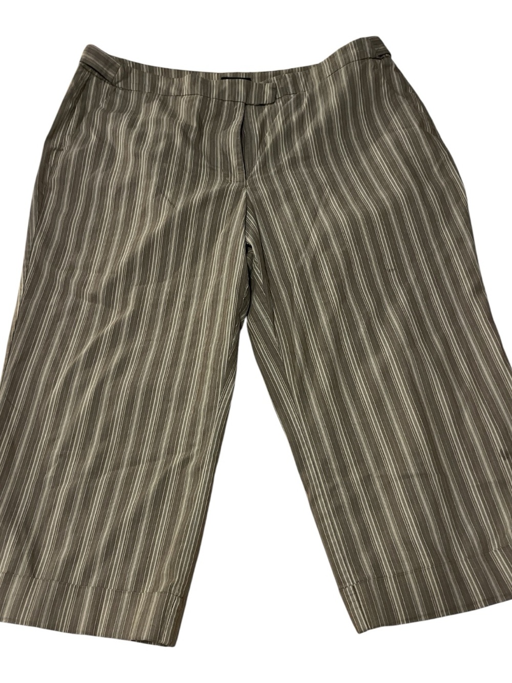 New York & Company Olive Green Striped Wide-Leg Capris